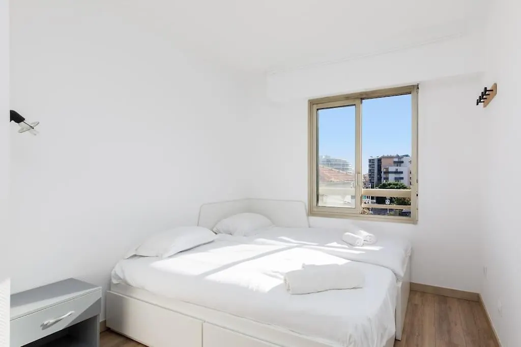 Le France -Rare, 6 Couchages, Clim, Wifi, 2 Sdb, 2Wc, Parking Apartment Antibes France